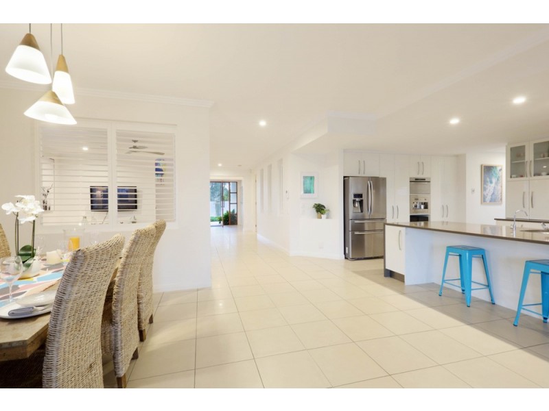 5 Artunga Place, Pelican Waters QLD 4551
