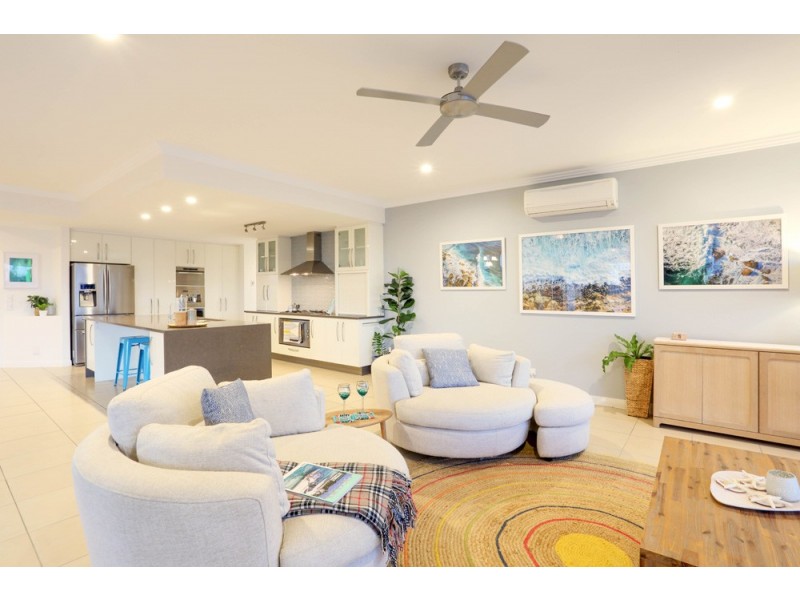 5 Artunga Place, Pelican Waters QLD 4551