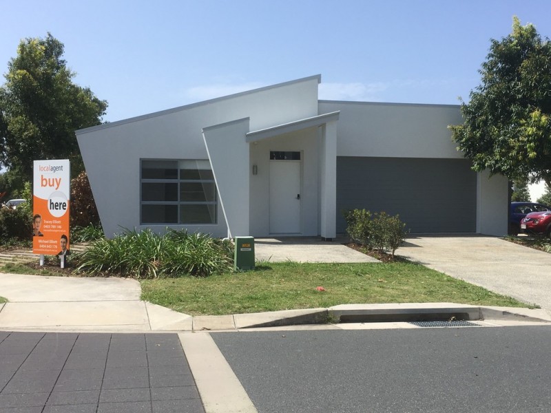 1 Hamilton St, Meridan Plains QLD 4551