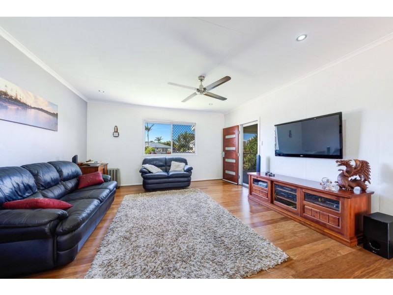 14 Nelson St, Golden Beach QLD 4551