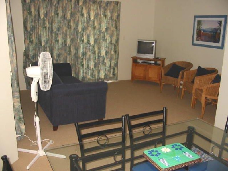 U2/10 Orvieto Terrace- Sanctuary Seas, Kings Beach QLD 4551