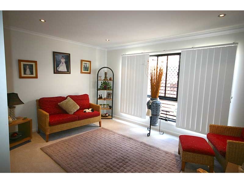 6 Kamala Pl, Currimundi QLD 4551