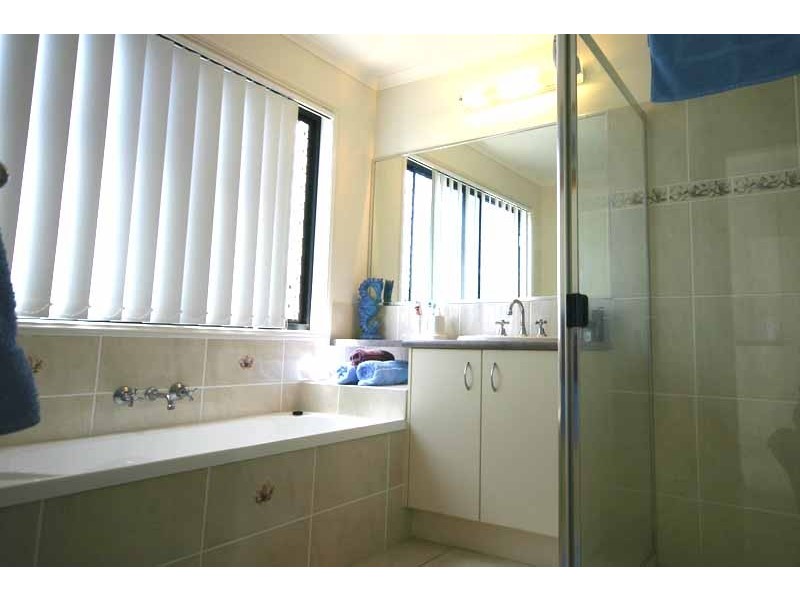 6 Kamala Pl, Currimundi QLD 4551