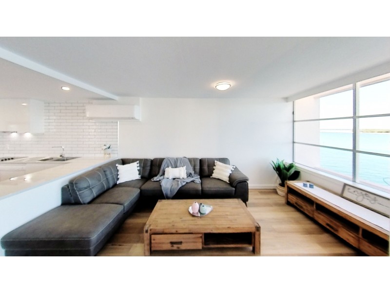 12/4 Maloja Avenue, Caloundra QLD 4551