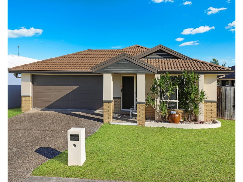 33 Howitt St, Caloundra West QLD 4551