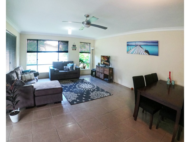 33 Howitt St, Caloundra West QLD 4551