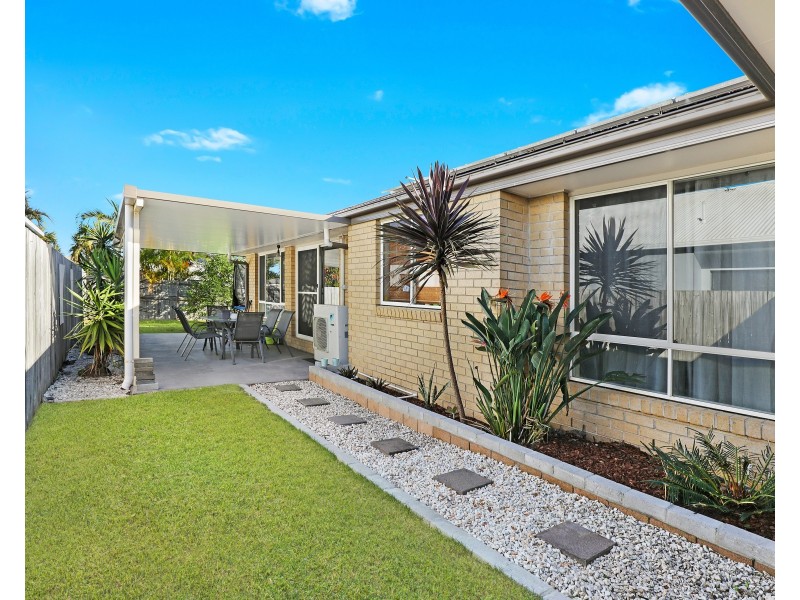 33 Howitt St, Caloundra West QLD 4551