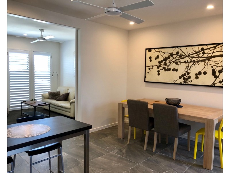 2/36 Pelican Waters Blvd, Pelican Waters QLD 4551