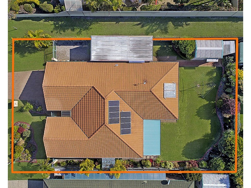 11 Gradorean St, Pelican Waters QLD 4551