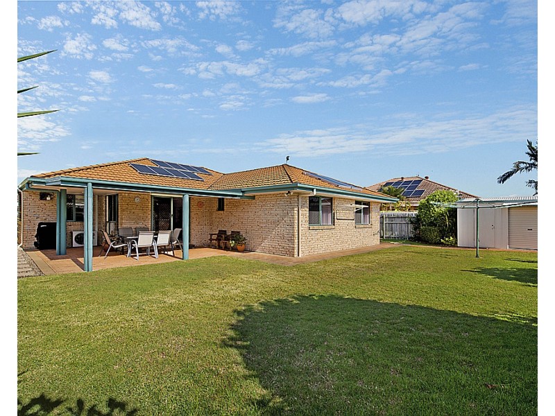 11 Gradorean St, Pelican Waters QLD 4551