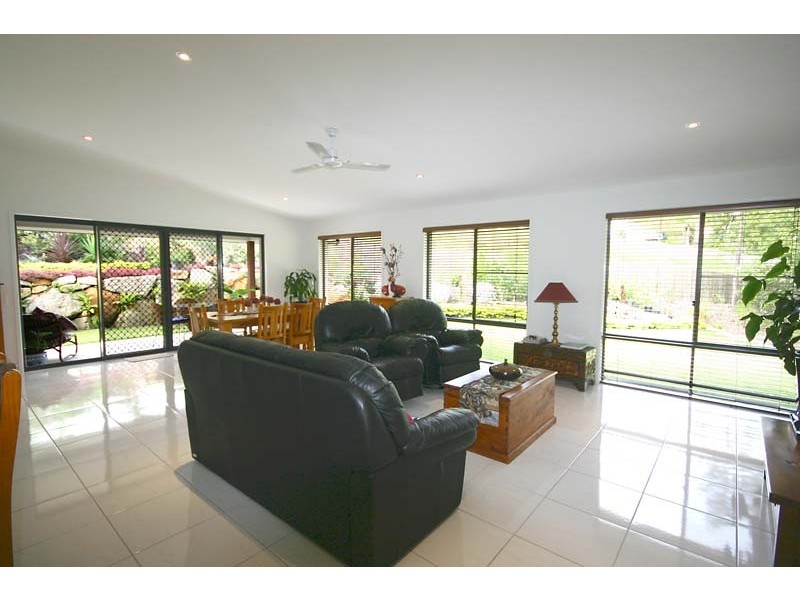 7 Jason Place, Little Mountain QLD 4551