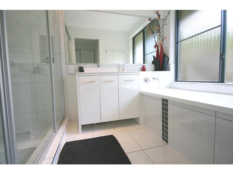 7 Jason Place, Little Mountain QLD 4551