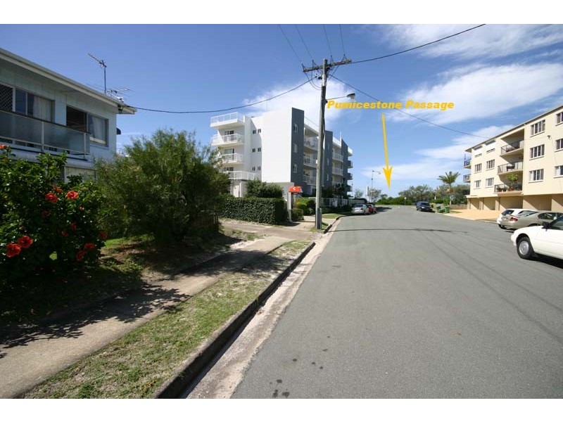 2/1 Leichhardt St, Golden Beach QLD 4551