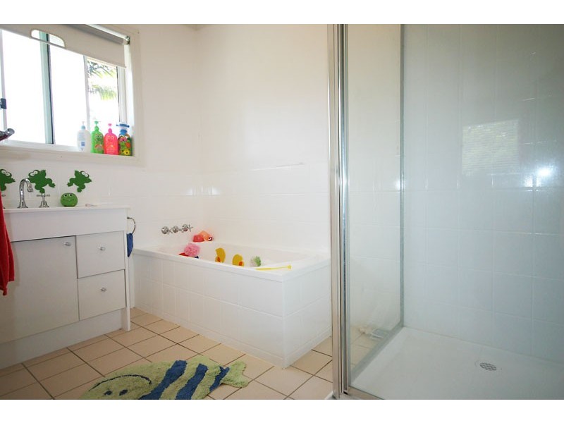 2/3 Brigalow St, Caloundra West QLD 4551