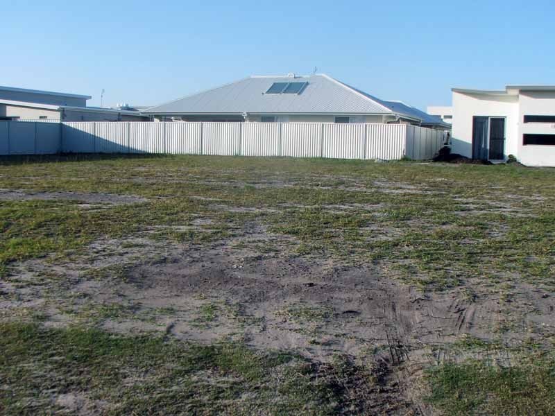 33 Deep Water Cct, Pelican Waters QLD 4551