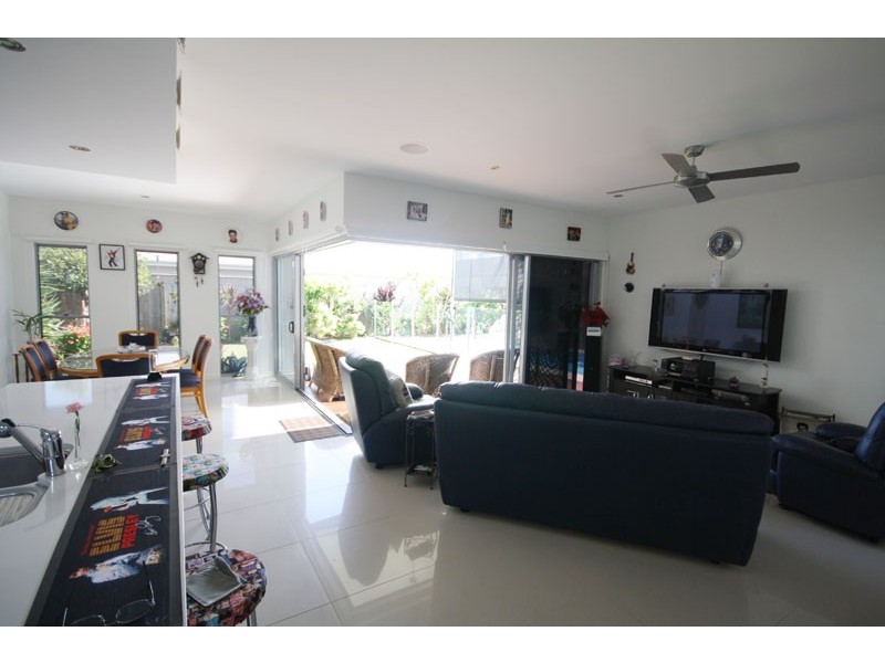 5 Battens Street, Wurtulla QLD 4575