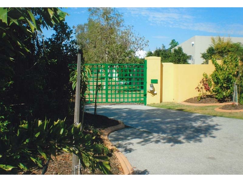 20 Undanbi Pl, Pelican Waters QLD 4551