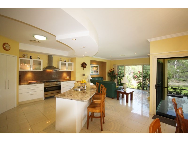 20 Undanbi Pl, Pelican Waters QLD 4551