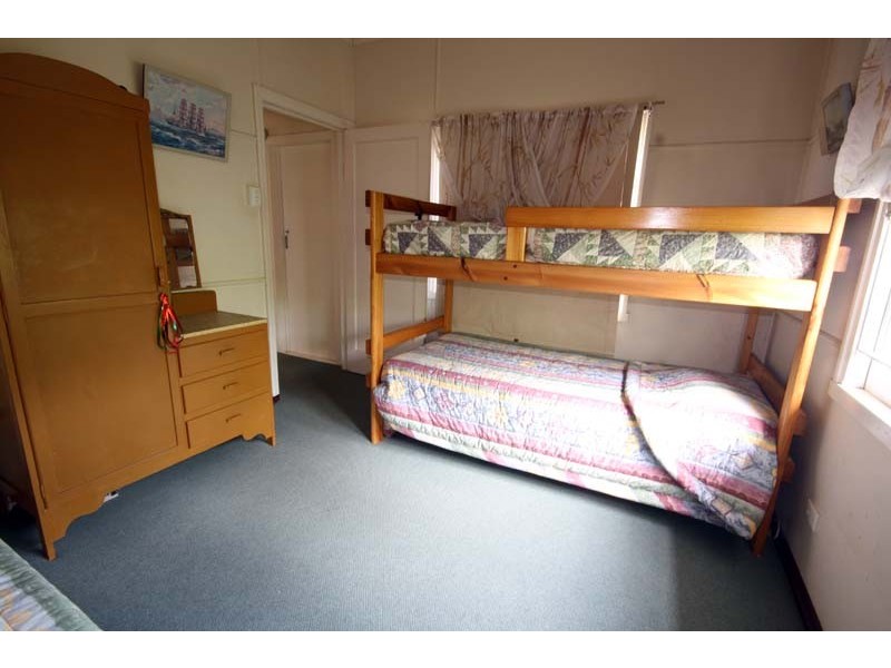 21 Ngungun Street, Dicky Beach QLD 4551