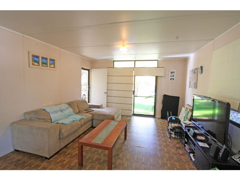 3 Gamban Esplanade, Currimundi QLD 4551