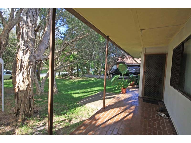3 Gamban Esplanade, Currimundi QLD 4551