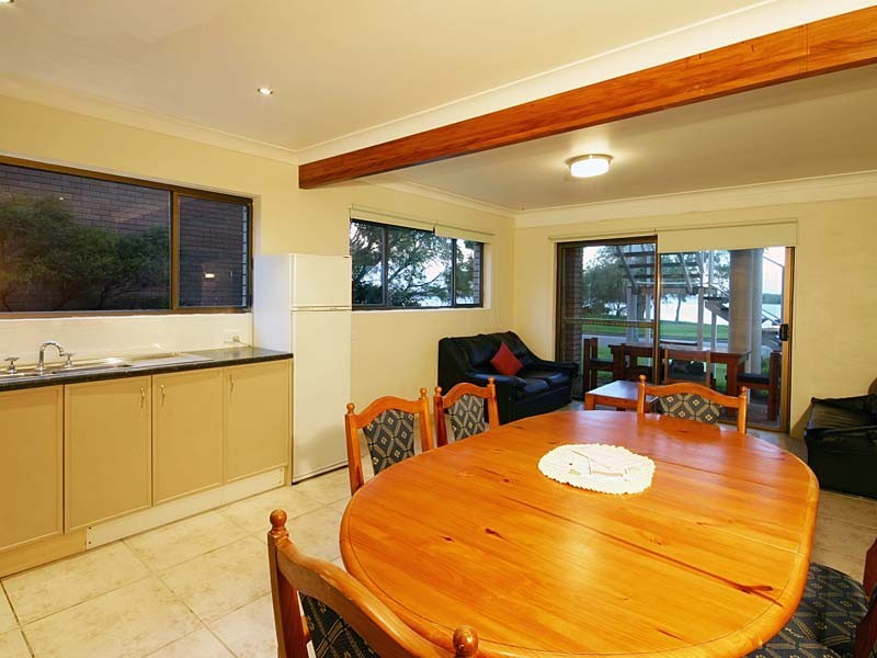 188 The Esplanade – Golden Beach, Caloundra QLD 4551