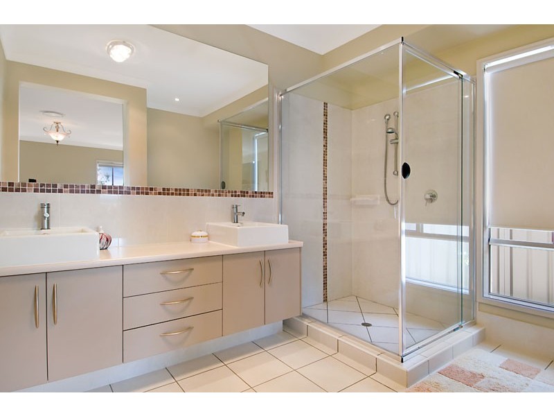 3 Rutherford Pl, Pelican Waters QLD 4551