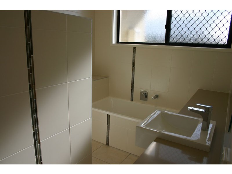 5 Airlie Cres, Pelican Waters QLD 4551