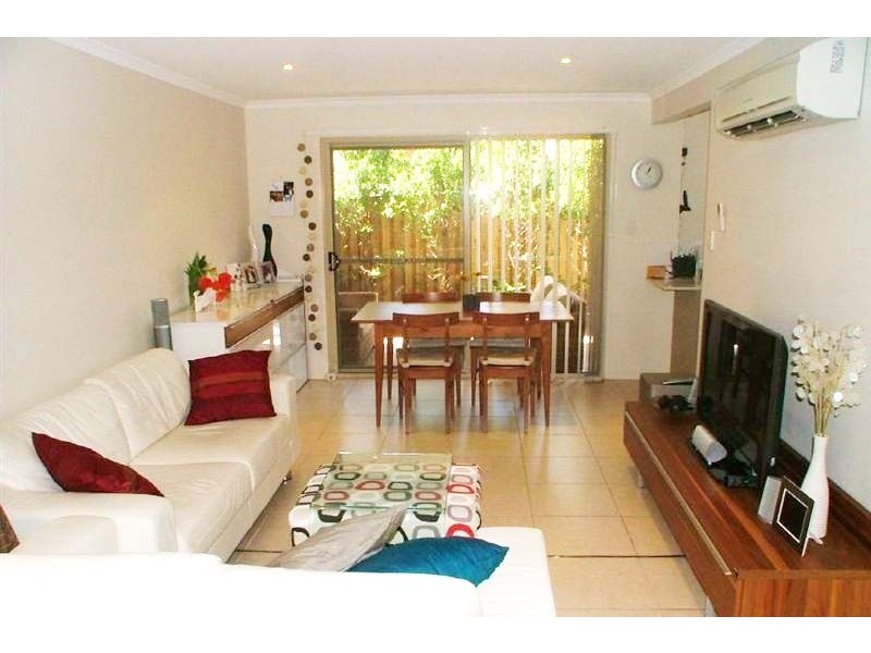 3/13 Osterley Ave, Caloundra QLD 4551