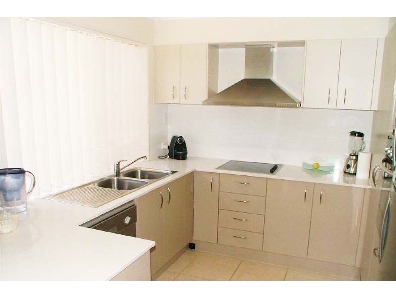 3/13 Osterley Ave, Caloundra QLD 4551