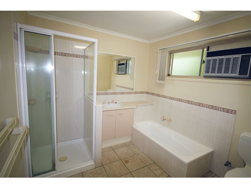 2/5 Gidgee Court, Caloundra West QLD 4551