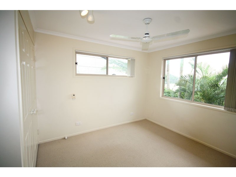 2/5 Gidgee Court, Caloundra West QLD 4551