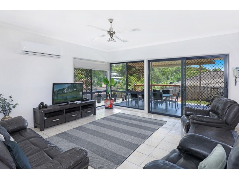 10 Timbertop Court, Little Mountain QLD 4551