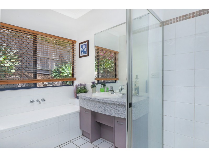 10 Timbertop Court, Little Mountain QLD 4551