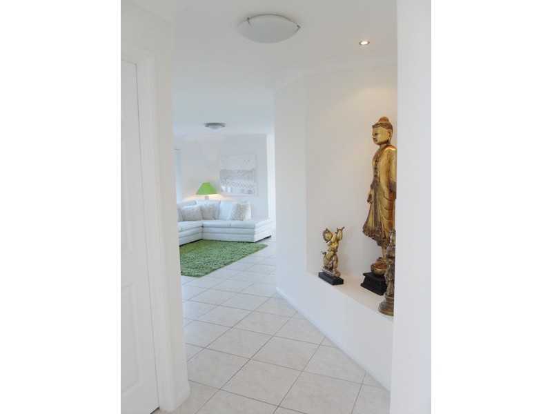 56 Kalowendha Avenue, Pelican Waters QLD 4551