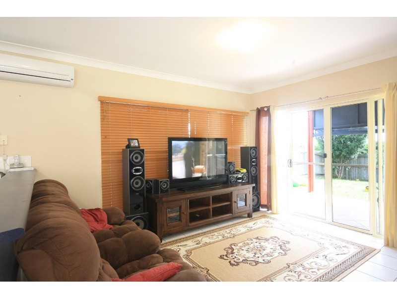 5 Widgee Place, Caloundra West QLD 4551