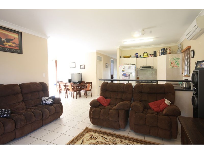 5 Widgee Place, Caloundra West QLD 4551