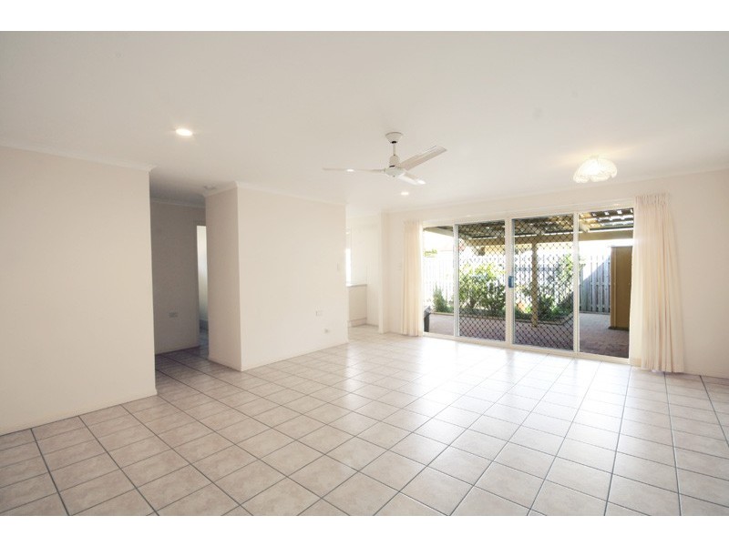 16/4 Caloundra Rd – Village Green, Caloundra QLD 4551