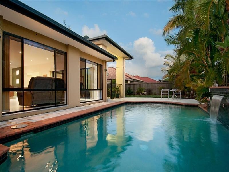 14 Scartree St, Pelican Waters QLD 4551