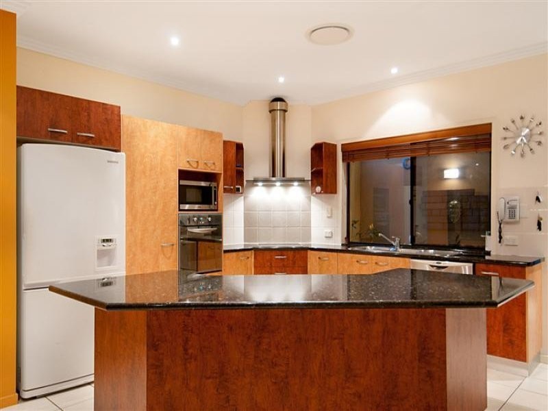 14 Scartree St, Pelican Waters QLD 4551