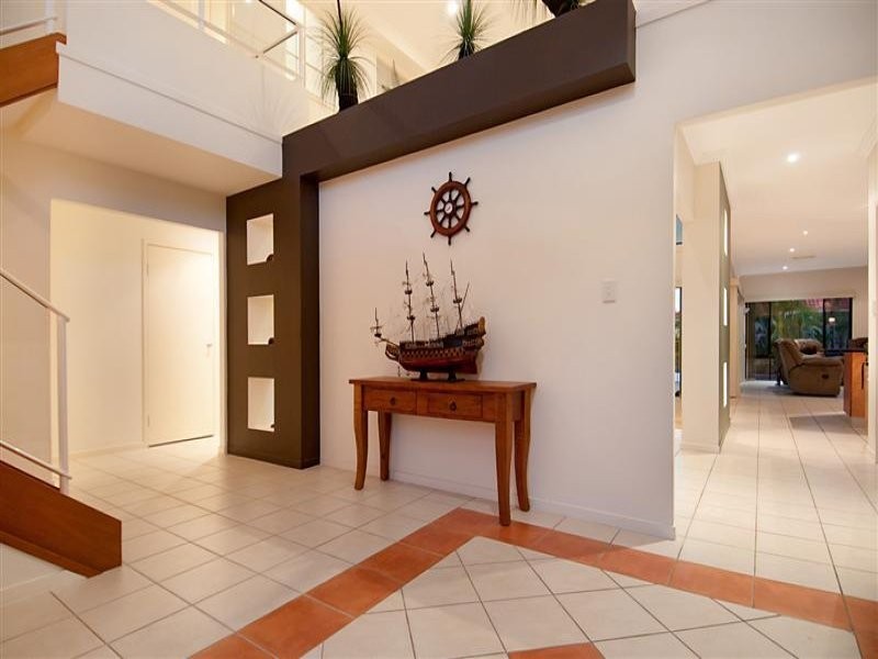 14 Scartree St, Pelican Waters QLD 4551