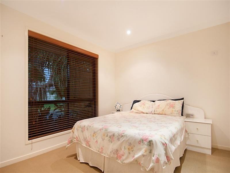 14 Scartree St, Pelican Waters QLD 4551