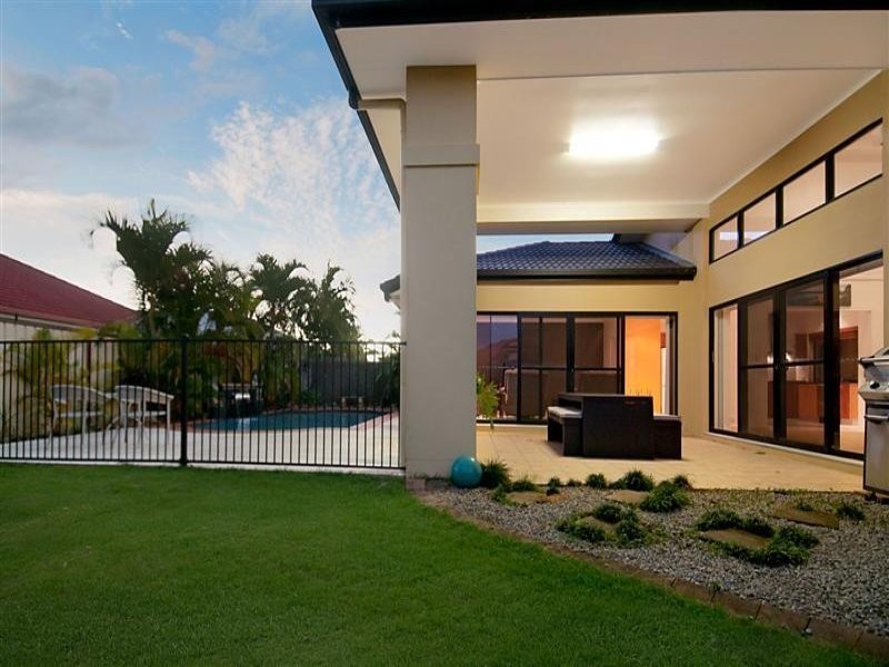 14 Scartree St, Pelican Waters QLD 4551