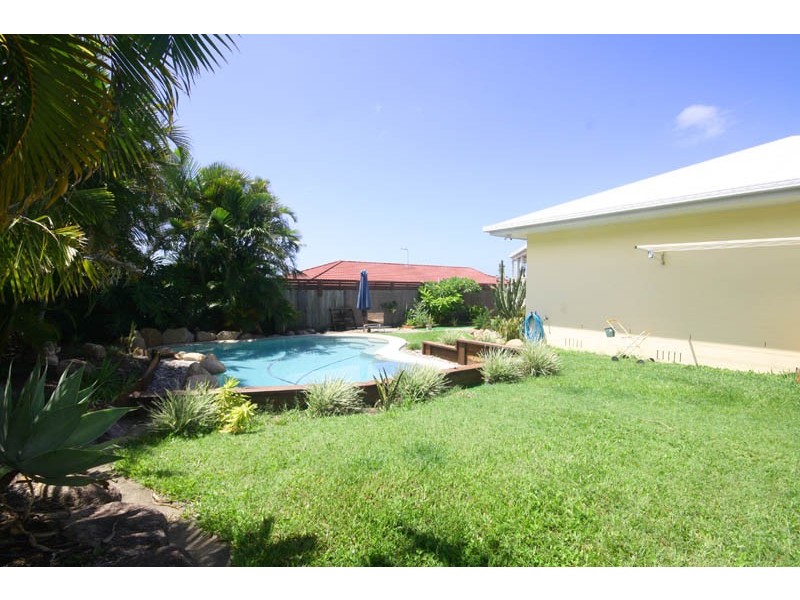 8 Darlington Cct, Currimundi QLD 4551