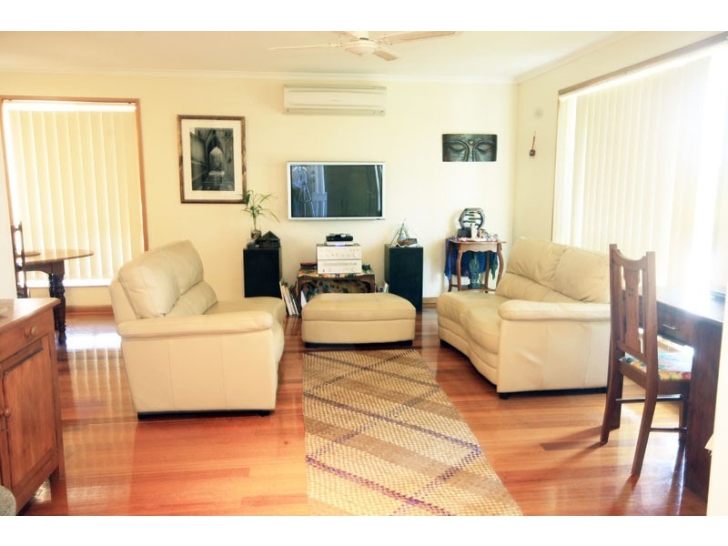8 Darlington Cct, Currimundi QLD 4551