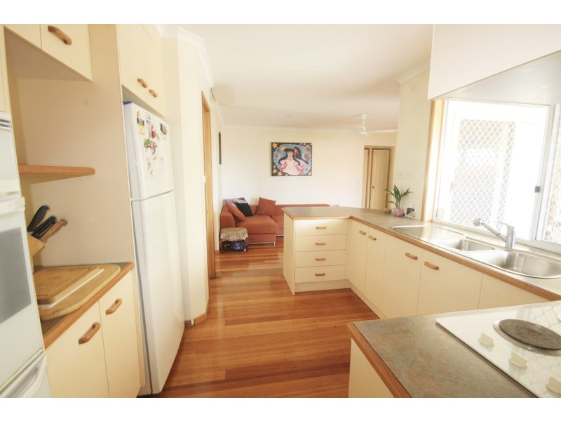 8 Darlington Cct, Currimundi QLD 4551