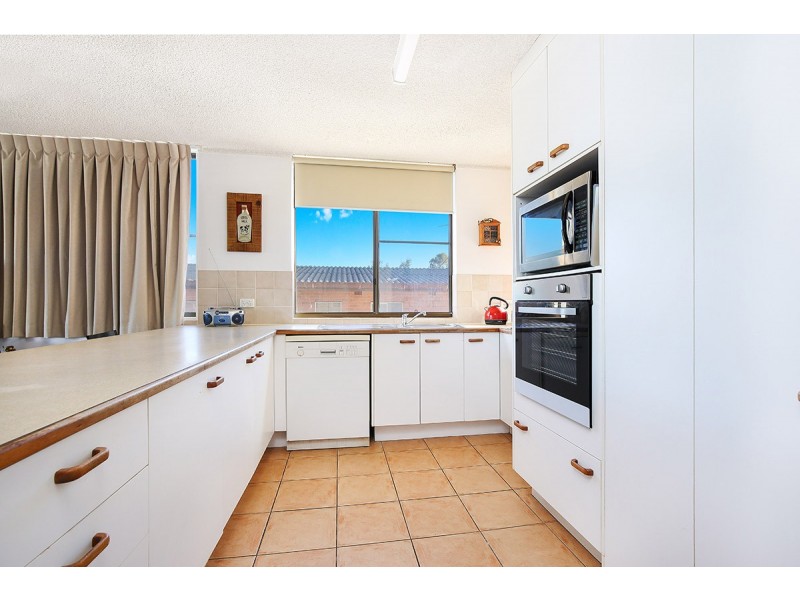 3/25 Moreton Pde – Moreton Towers, Kings Beach QLD 4551