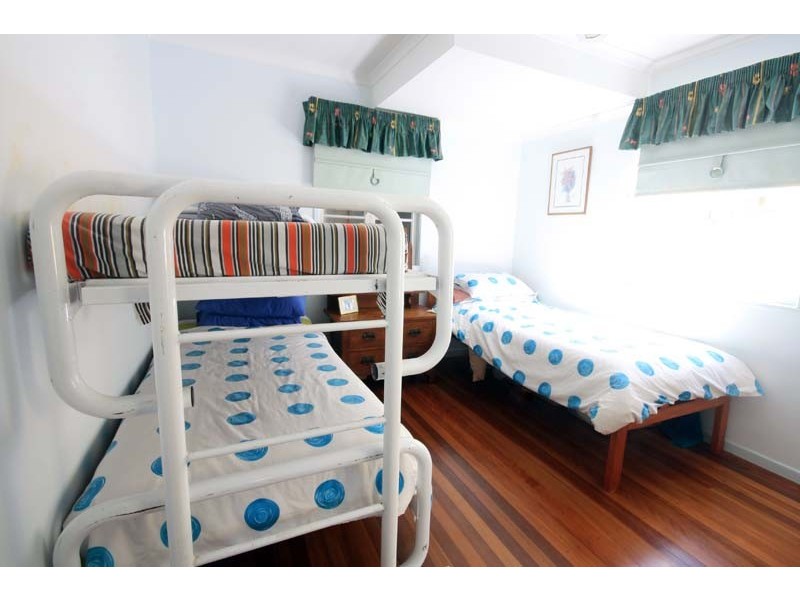 30 Nothling St, Moffat Beach QLD 4551