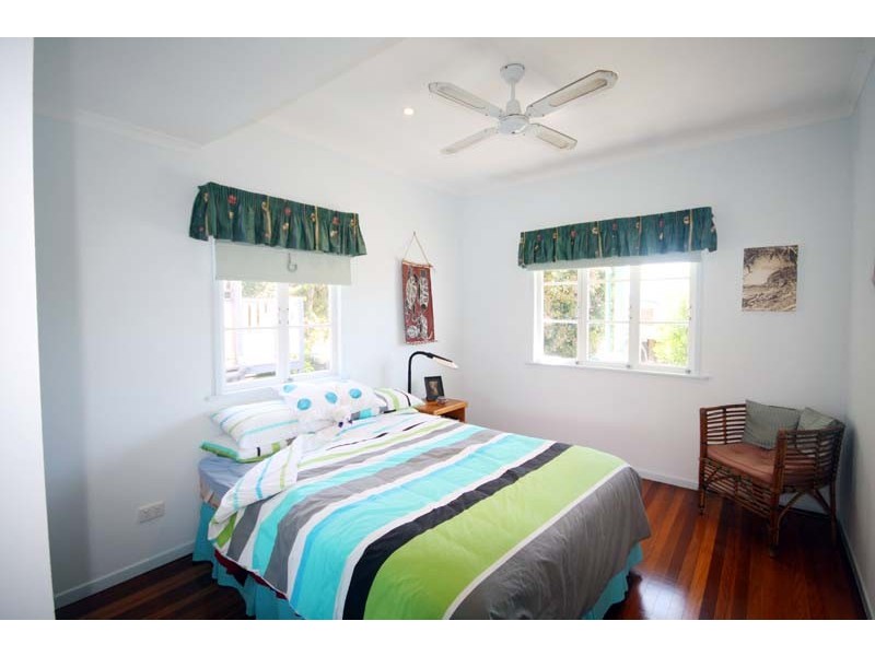 30 Nothling St, Moffat Beach QLD 4551