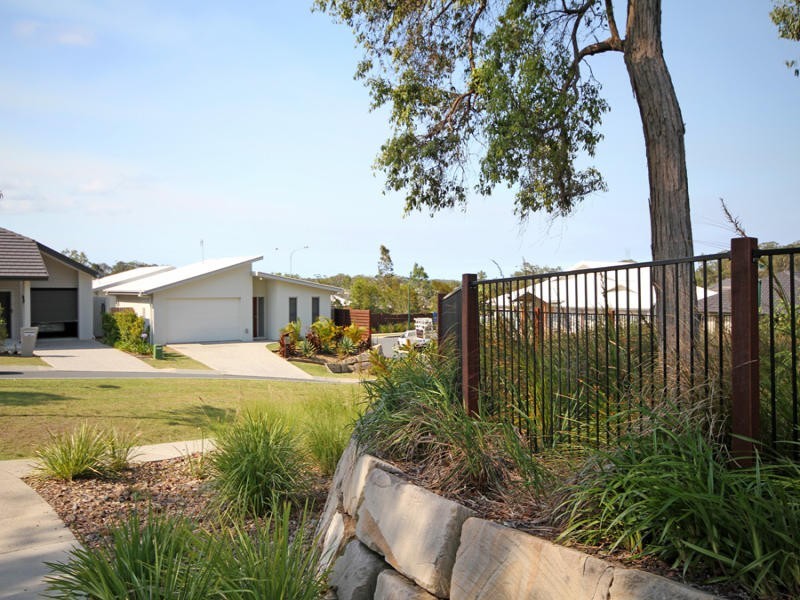 2 Little Tree Lane, Little Mountain QLD 4551